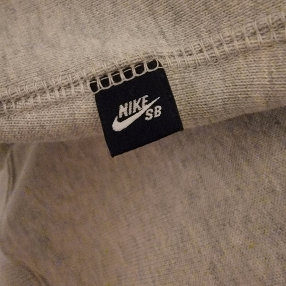 Nike SB Skate Crew Sweatshirt Unisex Size XL Gray Fleece DV9032-050 - Picture 2 of 5